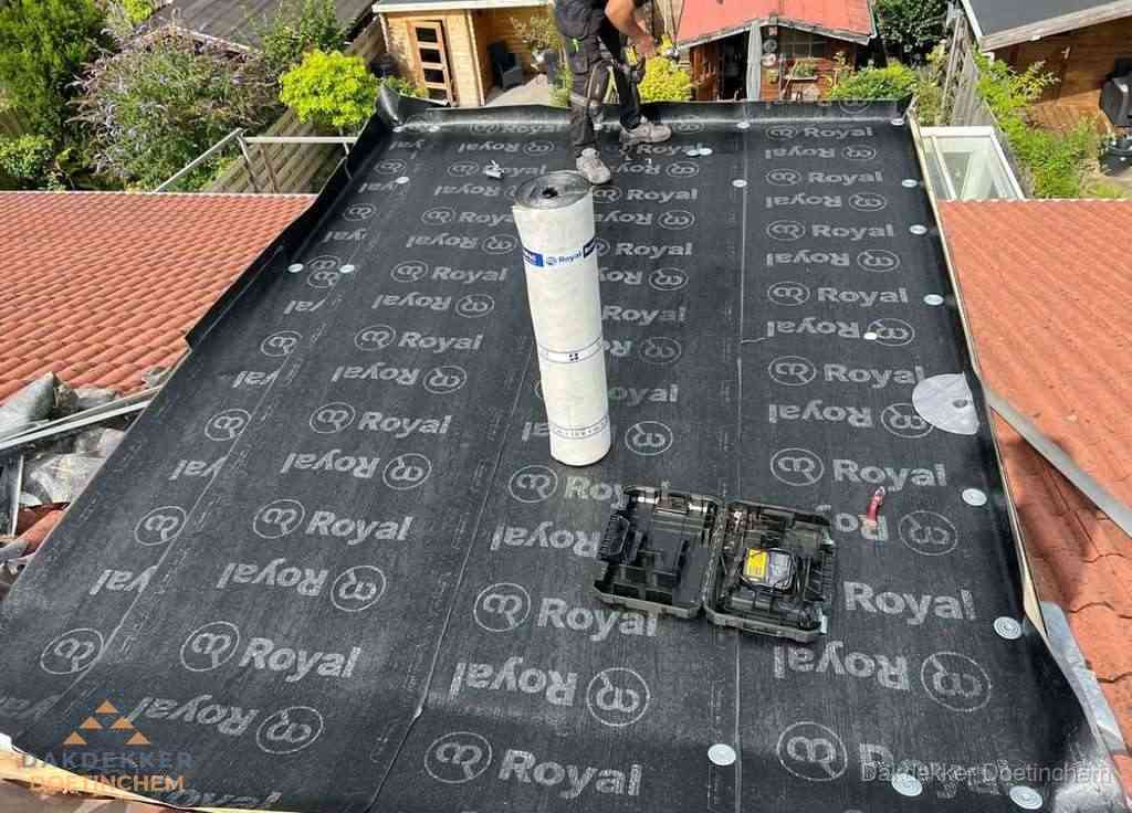Dakrenovatie met Royal onderdak op plat dak in Doetinchem